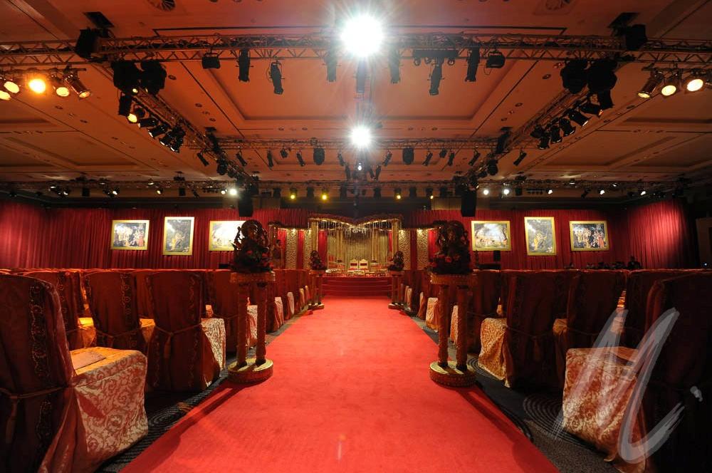 Neil Scrivener led production for a private event hosted by Surrinder Arora and family, owners of the Arora Hotel Chain